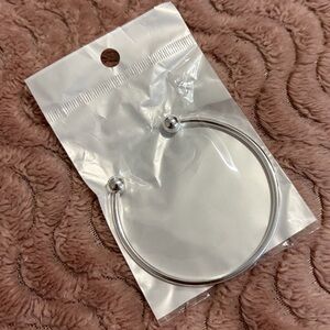 🤯5/$20 Silver Bangle Starter Charm Bracelet